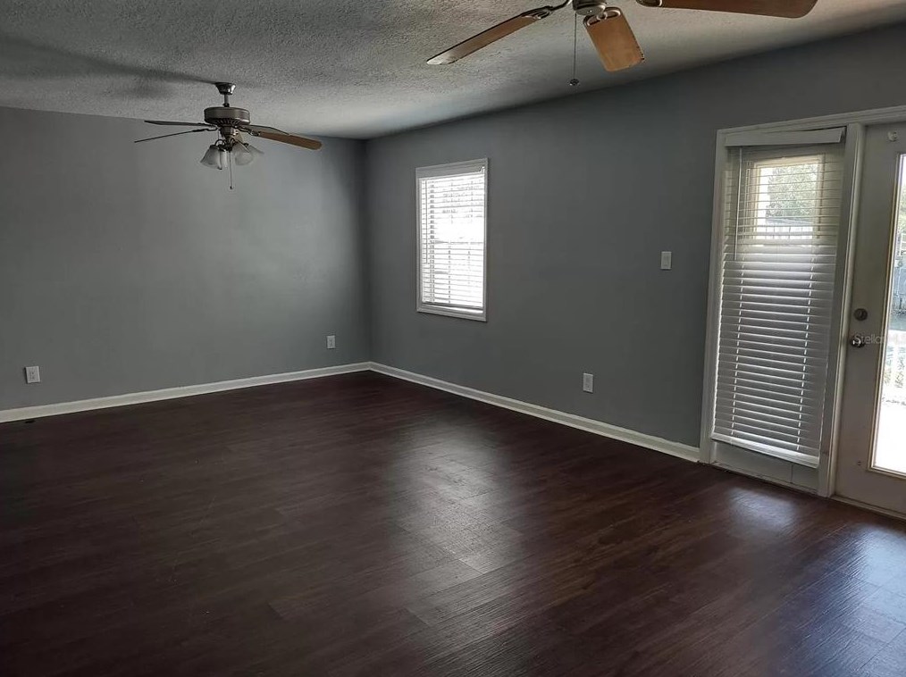 3893 Pompano Dr Se Apt A, Saint Petersburg, FL