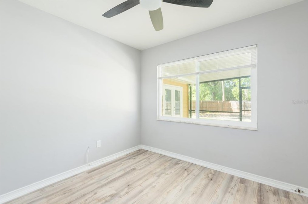 5476 Lk Le Clare Rd, Lutz FL  33558-8013 exterior