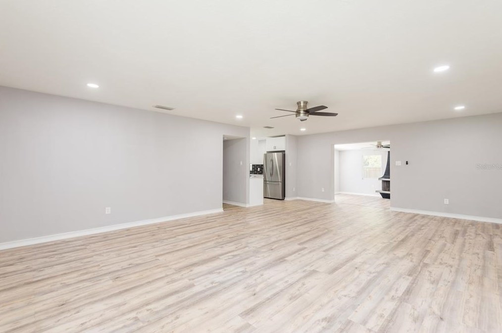 5476 Lk Le Clare Rd, Lutz FL  33558-8013 exterior
