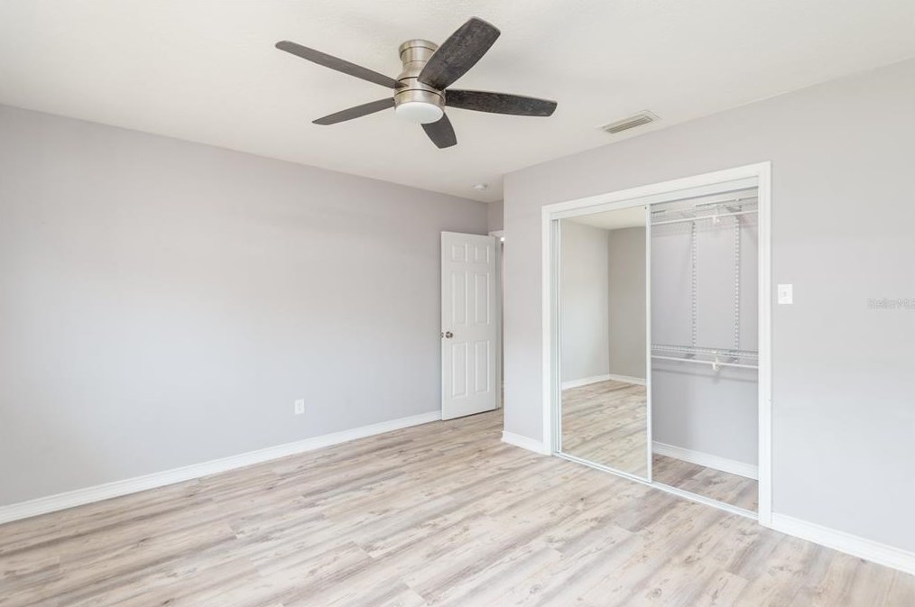 5476 Lk Le Clare Rd, Lutz FL  33558-8013 exterior