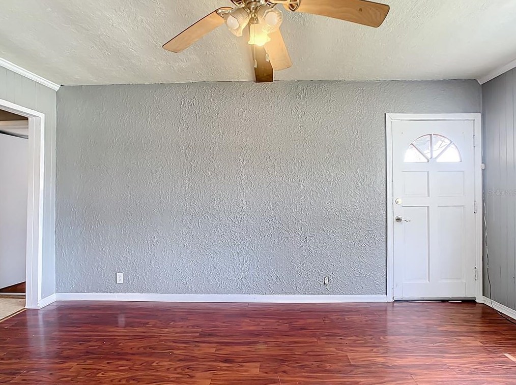 6627 50th Ave, Saint Petersburg, FL 33709-2801