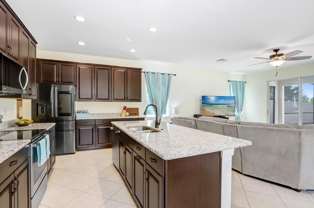 5143 Autumn Ridge Dr, Zephyrhills FL 33545-0032 exterior