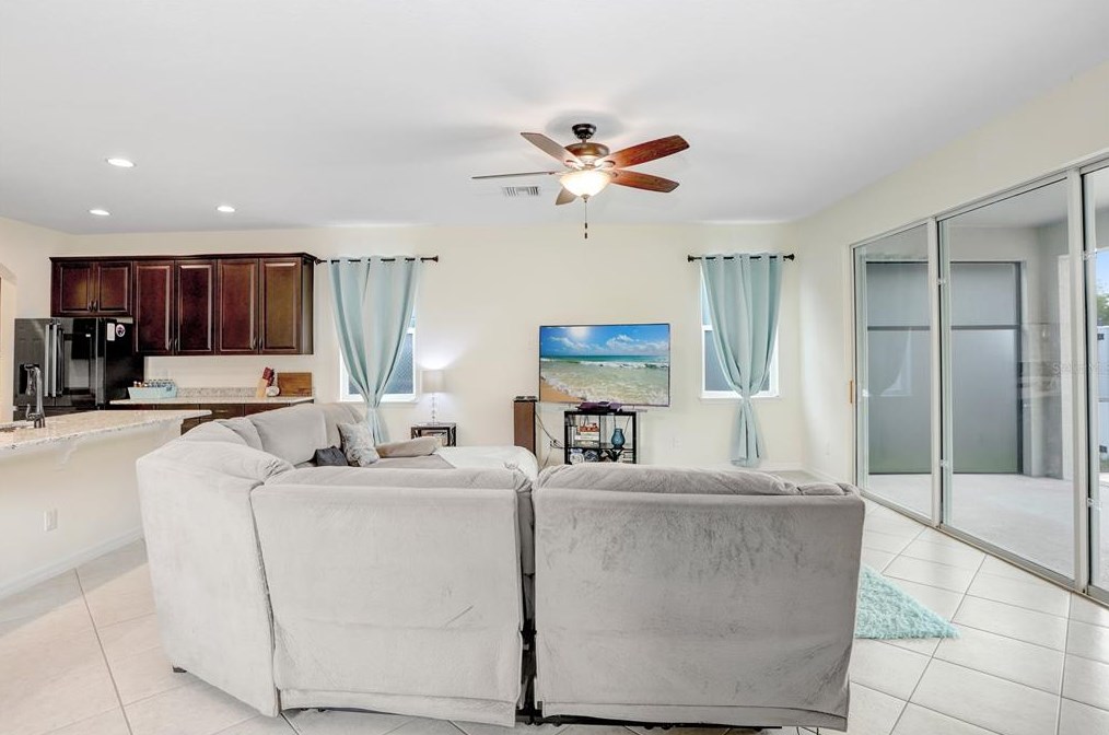 5143 Autumn Ridge Dr, Zephyrhills FL 33545-0032 exterior