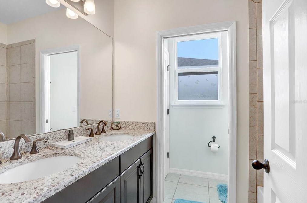 5143 Autumn Ridge Dr, Zephyrhills FL 33545-0032 exterior