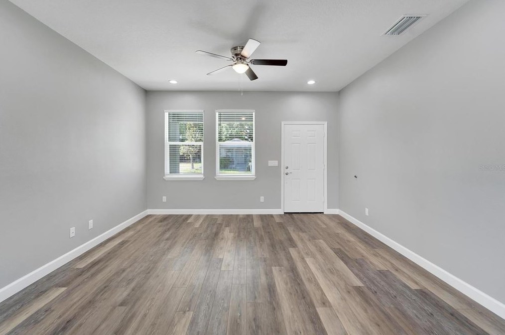 2704 18th Ave, Tampa FL 33619-2421 exterior