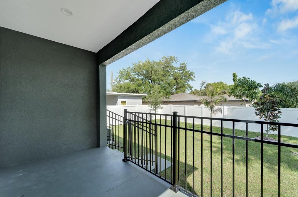 2704 18th Ave, Tampa FL 33619-2421 exterior