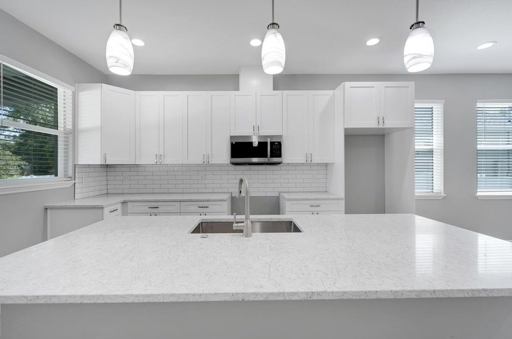 2704 18th Ave, Tampa FL 33619-2421 exterior