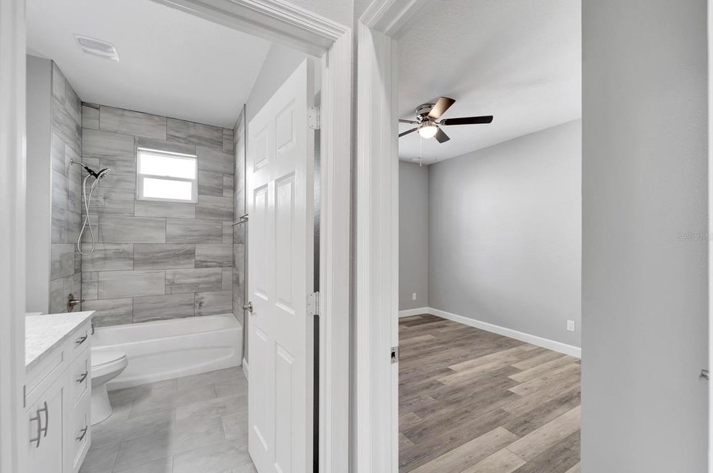 2704 18th Ave, Tampa FL 33619-2421 exterior