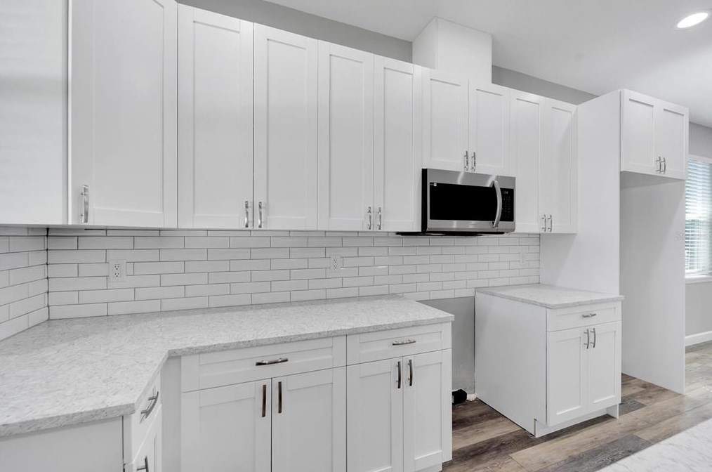 2704 18th Ave, Tampa FL 33619-2421 exterior