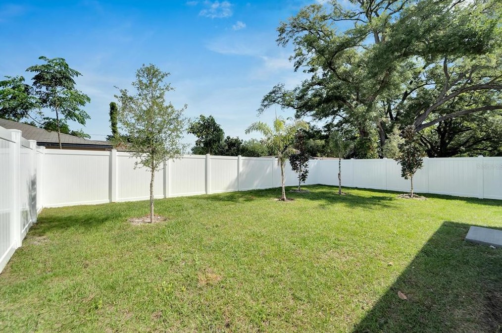 2704 18th Ave, Tampa FL 33619-2421 exterior