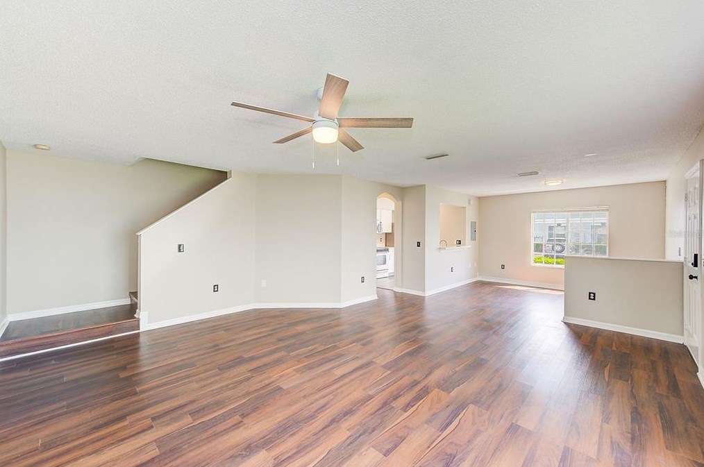 4120 Gradstone Pl, Tampa FL  33617-7370 exterior