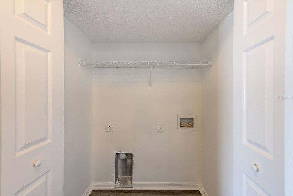 4120 Gradstone Pl, Tampa FL  33617-7370 exterior