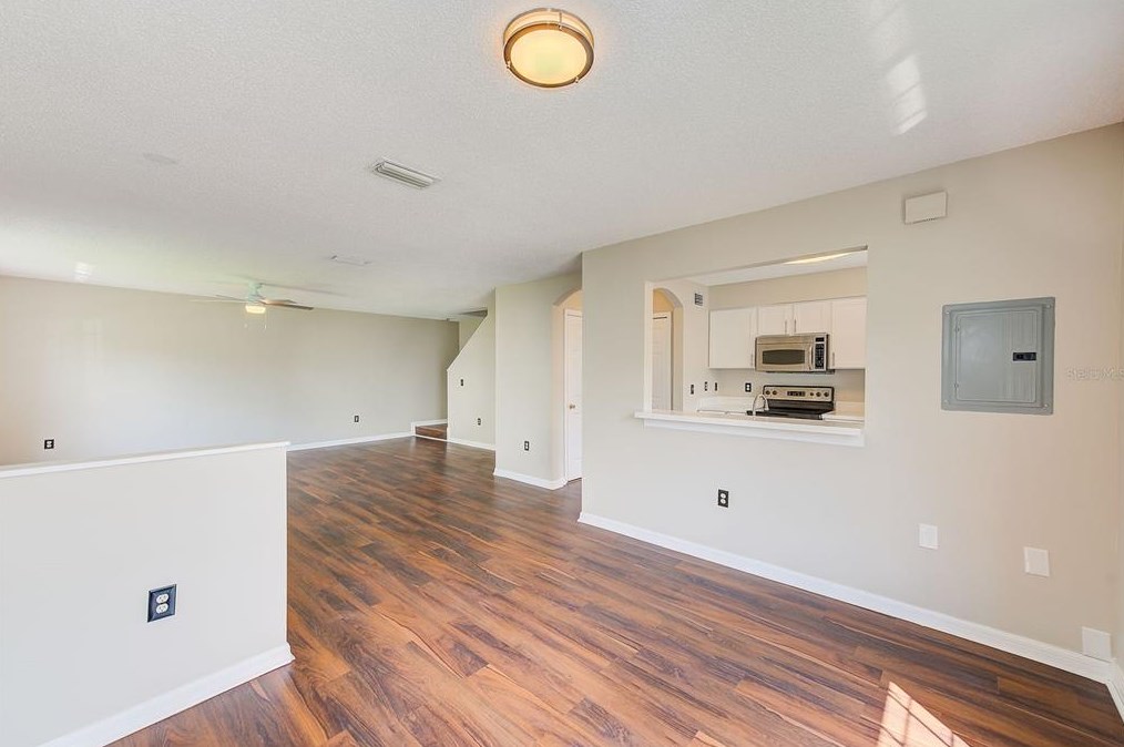 4120 Gradstone Pl, Tampa FL  33617-7370 exterior