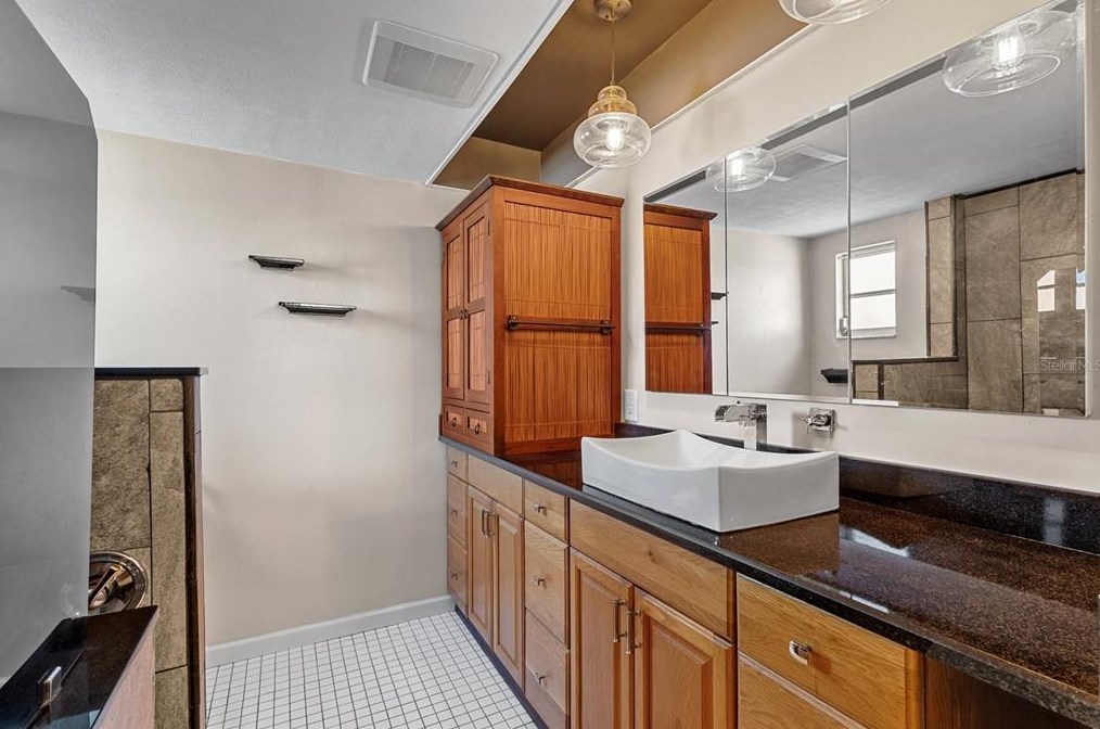 2206 Cornell Dr, Riverview FL  33578-4233 exterior