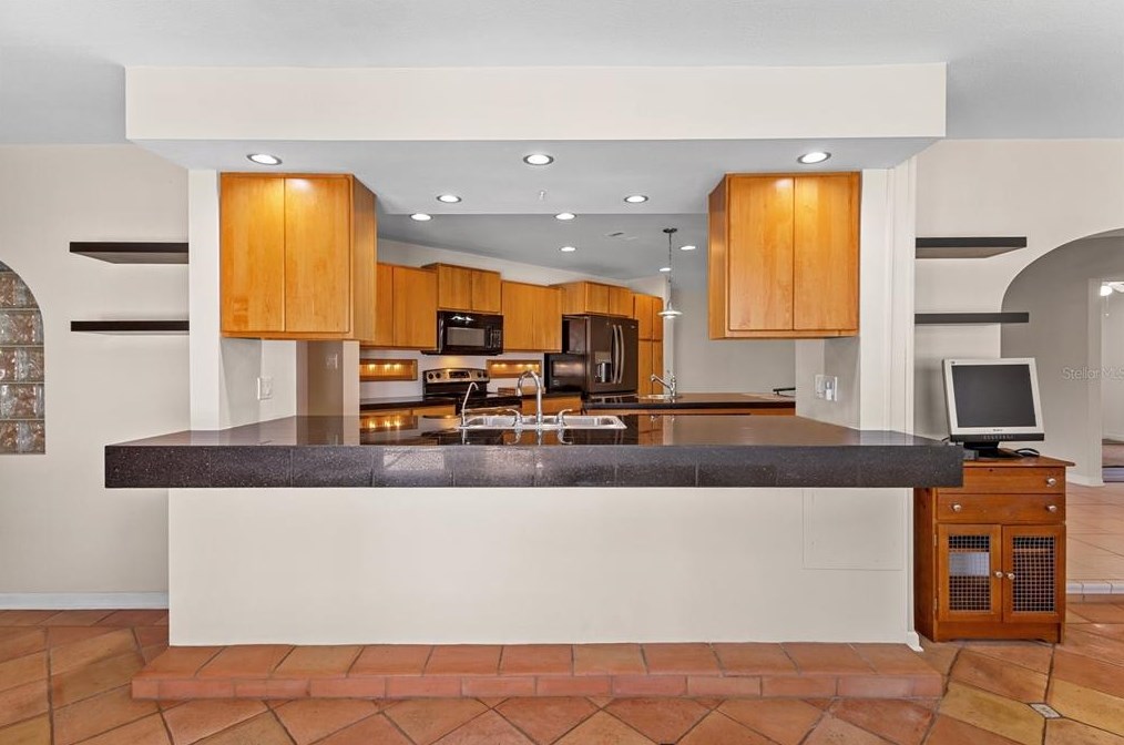 2206 Cornell Dr, Riverview FL  33578-4233 exterior