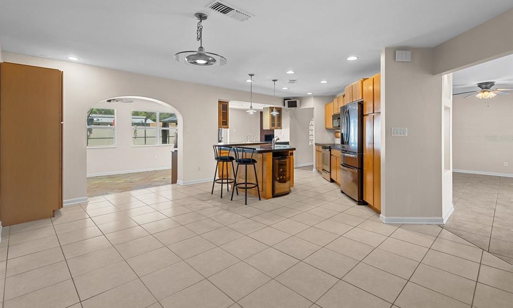 2206 Cornell Dr, Riverview FL  33578-4204 exterior