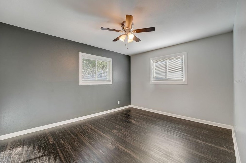 4425 Wallace Ave, Tampa FL 33611-5640 exterior