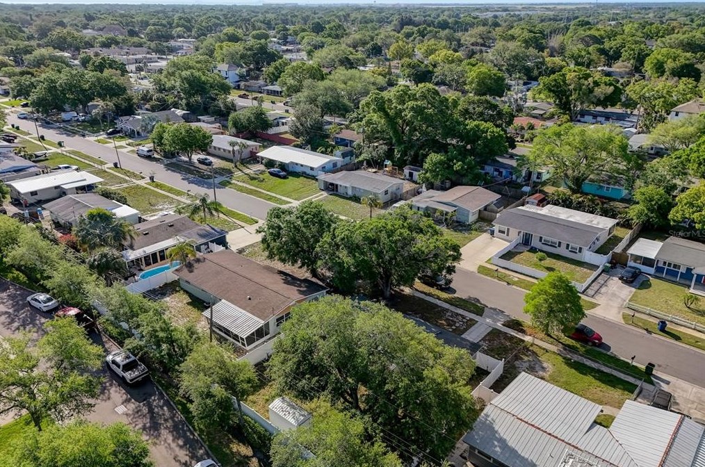 4425 Wallace Ave, Tampa FL 33611-5640 exterior