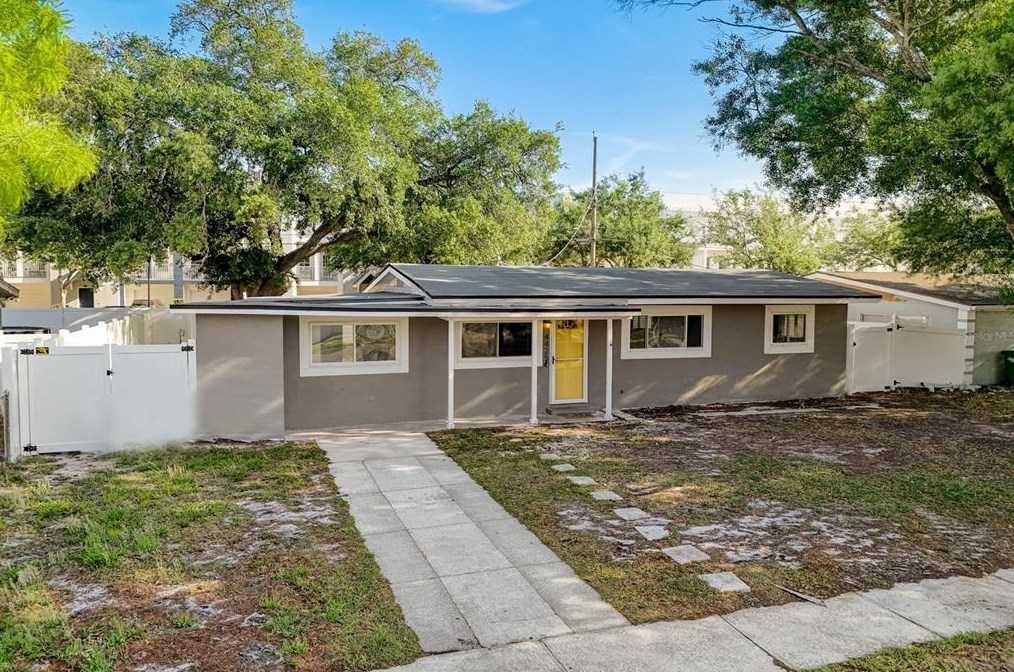 4425 Wallace Ave, Tampa FL 33611-5640 exterior