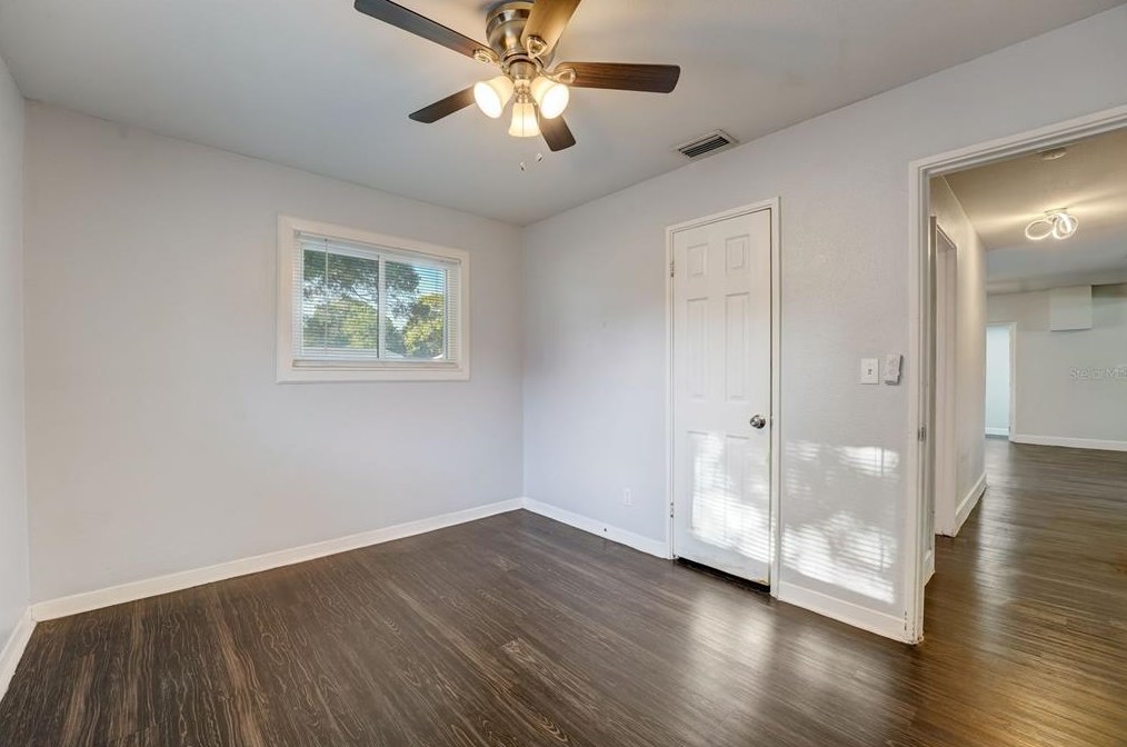 4425 Wallace Ave, Tampa FL 33611-5640 exterior