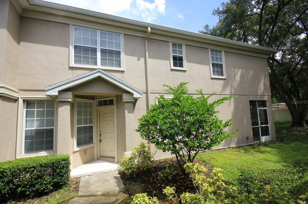 4213 Key Thatch Dr, Tampa, FL 33610-9032