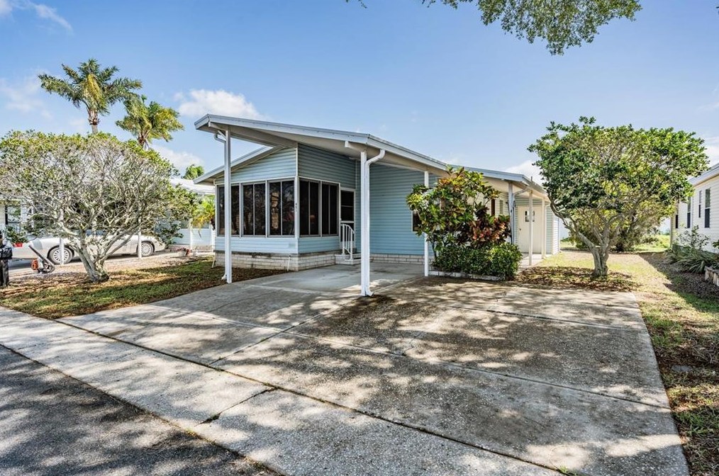 491 Trout Ln, Oldsmar, FL 34677