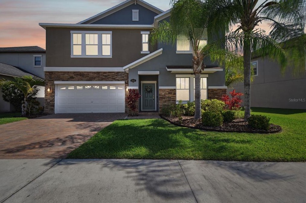 19414 Paddock View Dr, Tampa, FL 33647-3741