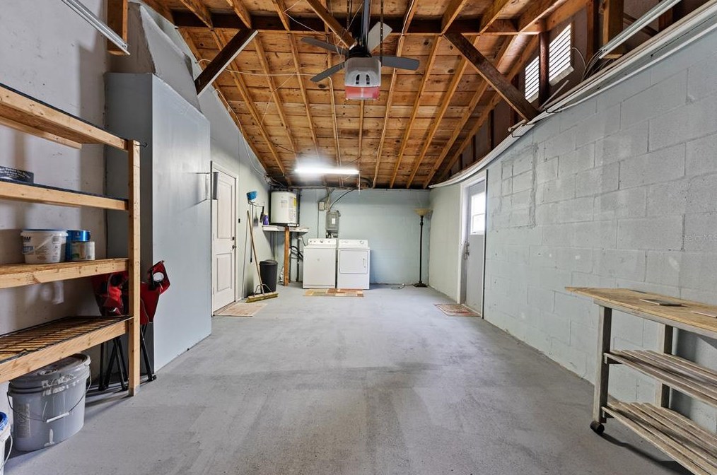 1426 Viking Dr, Tarpon Springs FL  34691-4905 exterior