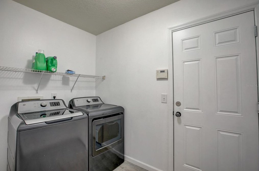 10727 Deepbrook Dr, Riverview FL  33569-8725 exterior