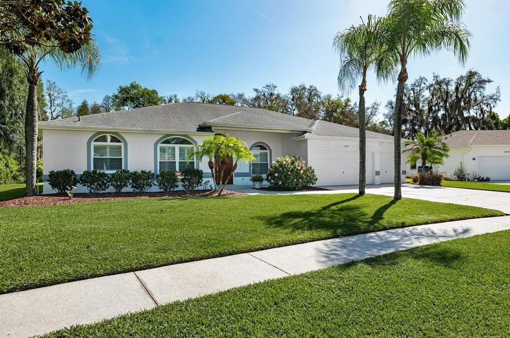 23051 Cypress Trail Dr, Lutz, FL 33549