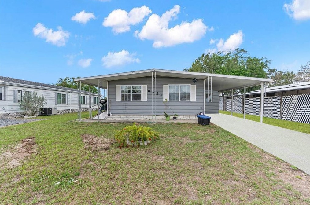 8427 Weatherford Ave, Brooksville, FL 34613