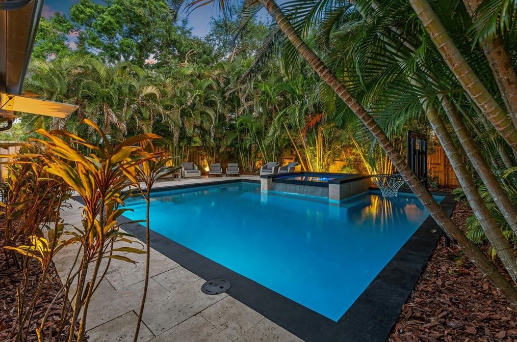 3704 Oklahoma Ave, Tampa, FL 33611-4208