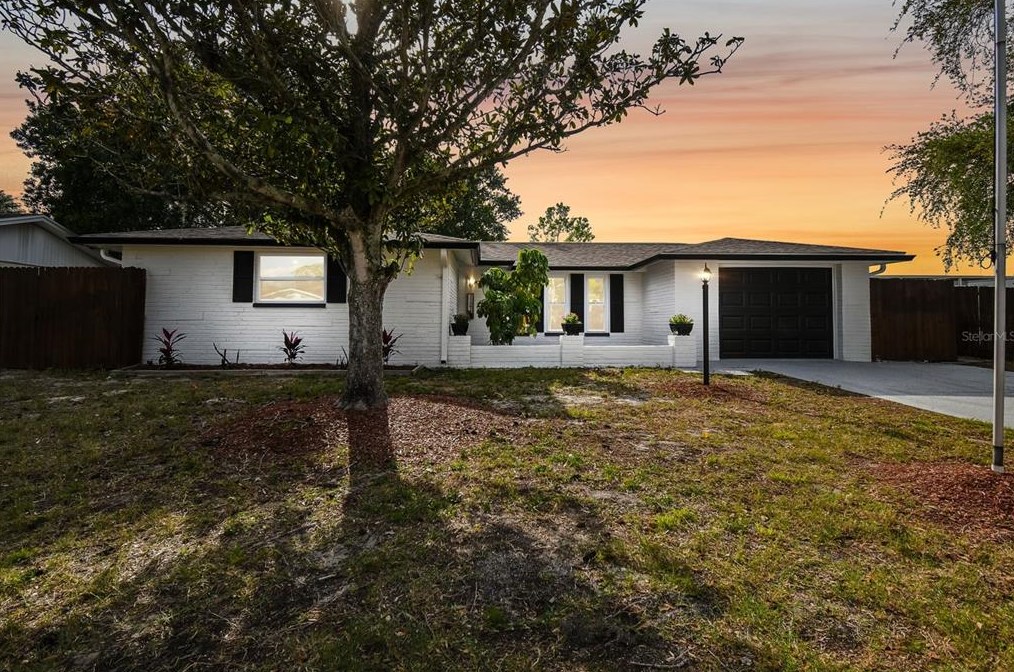 11211 Meadow Dr, Port Richey FL  34668-2320 exterior