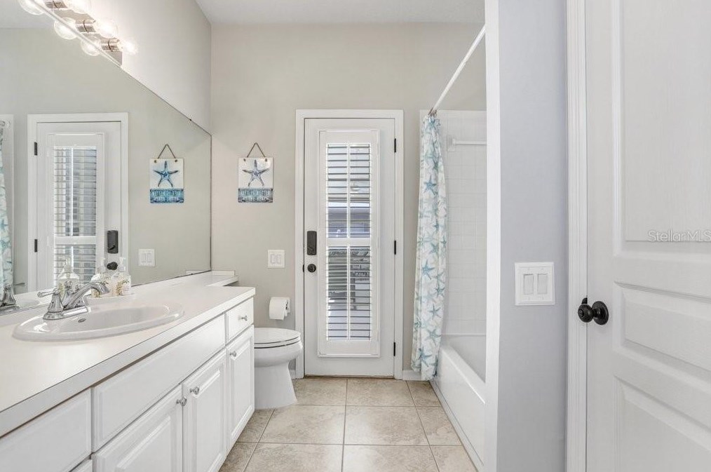 4943 Ebensburg Dr, Tampa FL  33647-1383 exterior