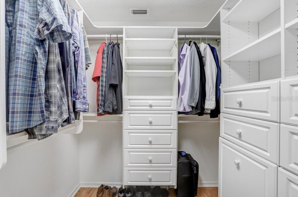 4943 Ebensburg Dr, Tampa FL  33647-1383 exterior