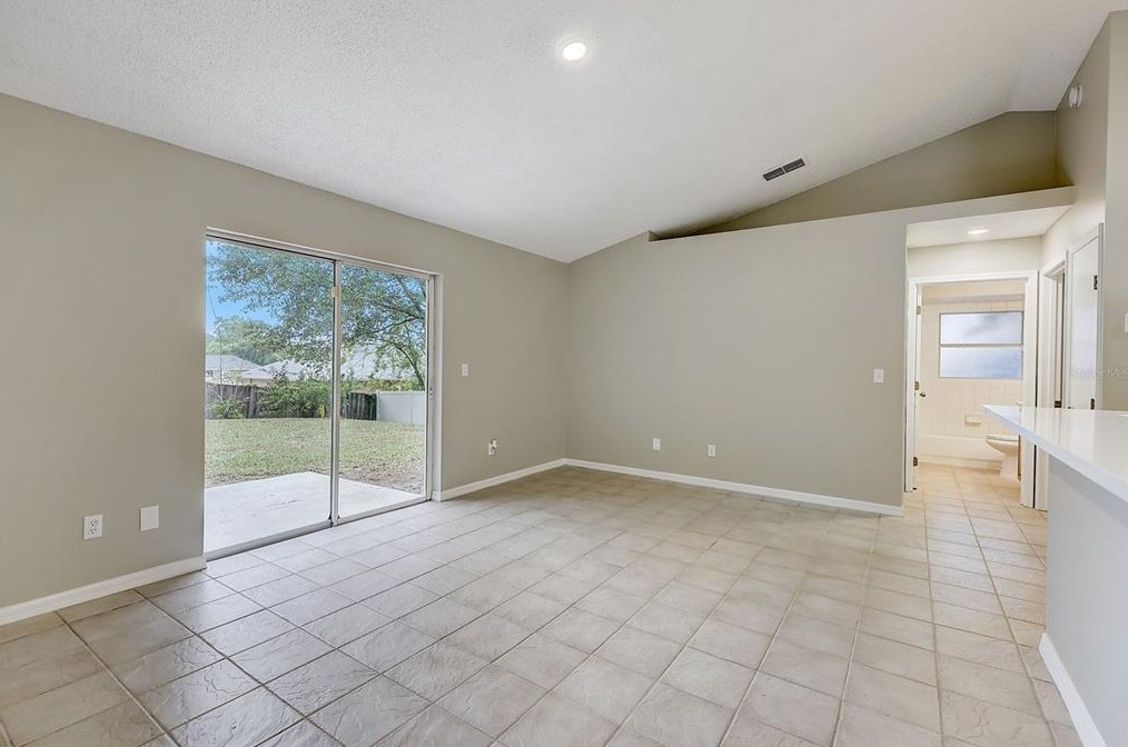 1266 Kenworth Dr, Apopka, FL 32712