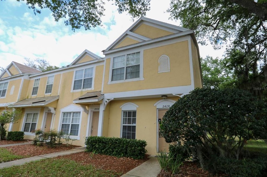 2424 Lake Woodberry Cir, Brandon, FL 33510