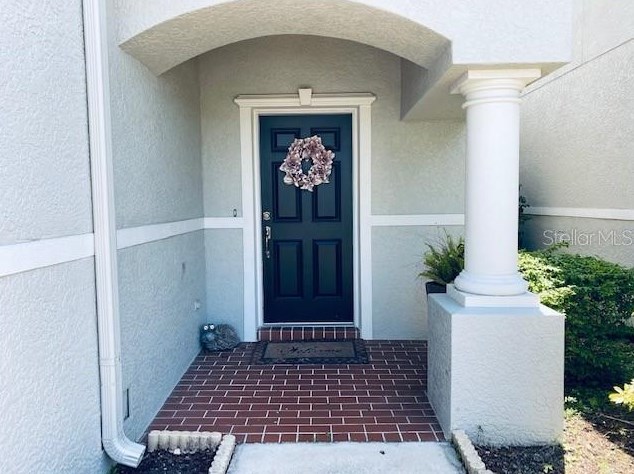 10213 Dolce Vista Dr, Saint Petersburg, FL 33702-1456