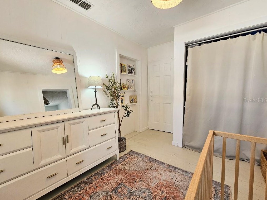 3200 21st St, Saint Petersburg FL  33713-3055 exterior