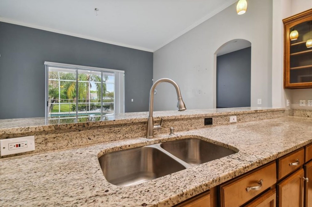 11806 Summer Spg Dr, Riverview FL 33579-4074 exterior