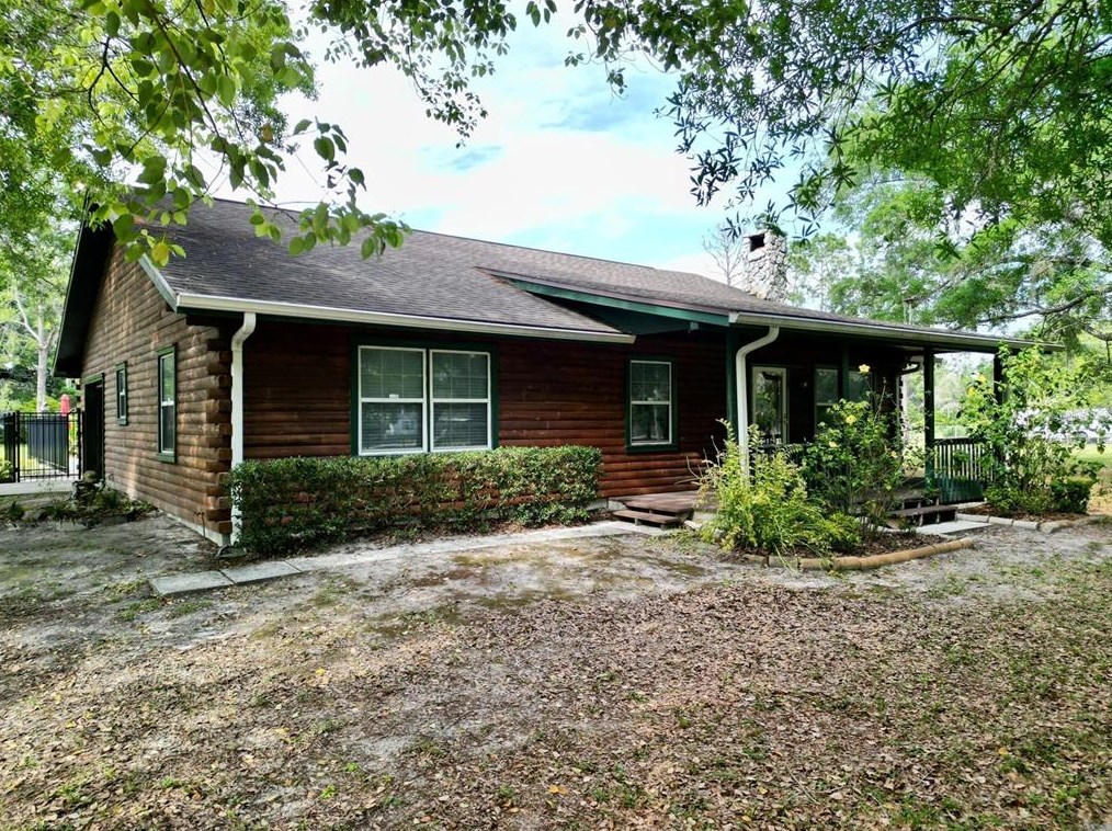 33515 Chancey Rd, Zephyrhills, FL 33543