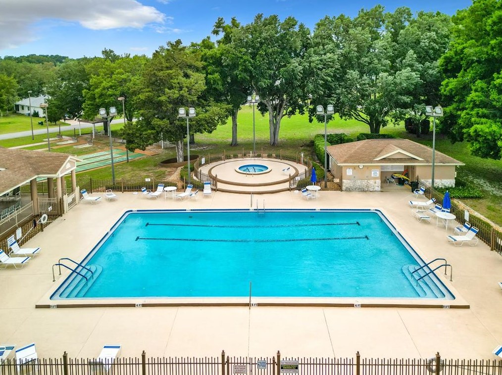 9886 62nd Terrace Rd, Ocala FL  34472-8669 exterior