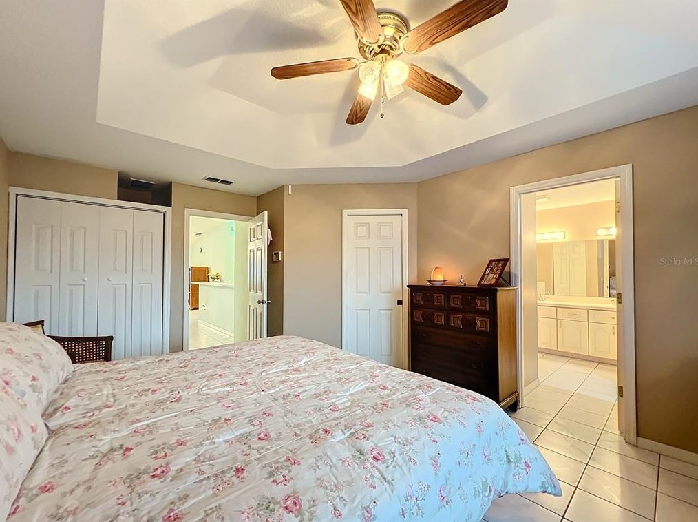 9886 62nd Terrace Rd, Ocala FL  34472-8669 exterior