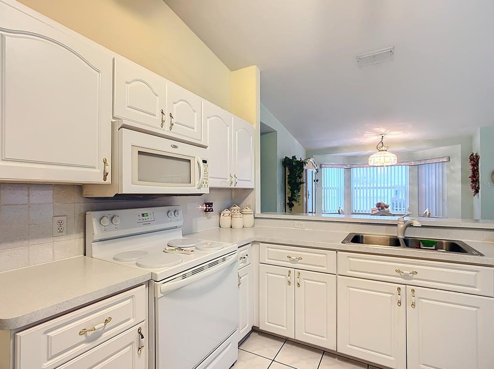 9886 62nd Terrace Rd, Ocala FL  34472-8669 exterior