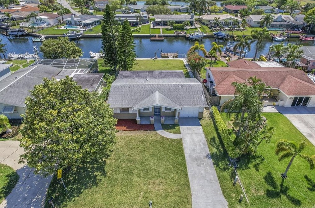 4234 Floramar Ter, New Port Richey, FL 34652-3158
