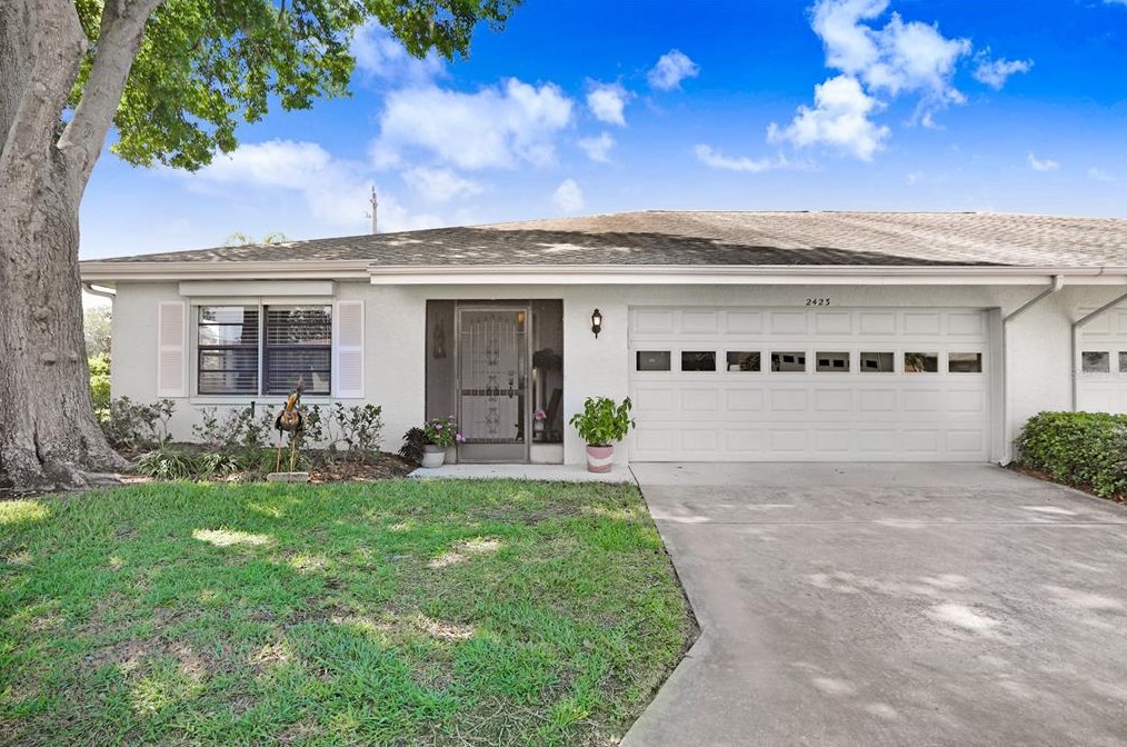 2423 Lancaster Dr #61, Ruskin, FL 33573