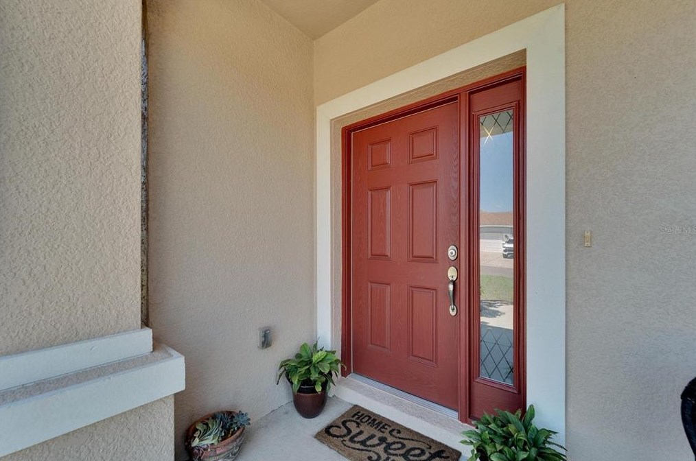 2207 Via Napoli St, Plant City FL  33566-1021 exterior