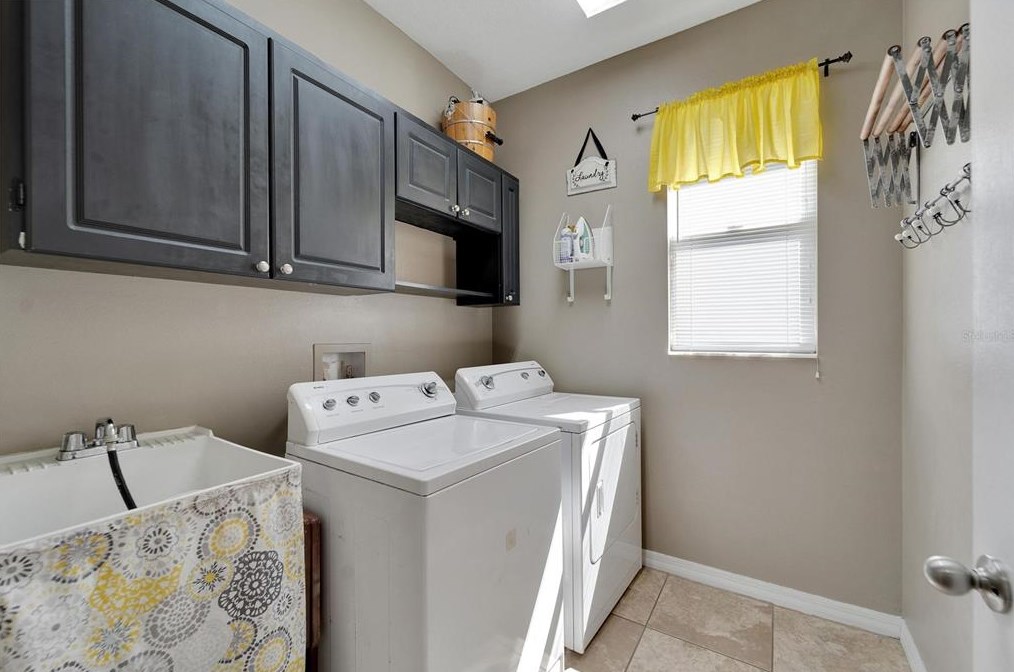 2207 Via Napoli St, Plant City FL  33566-1021 exterior