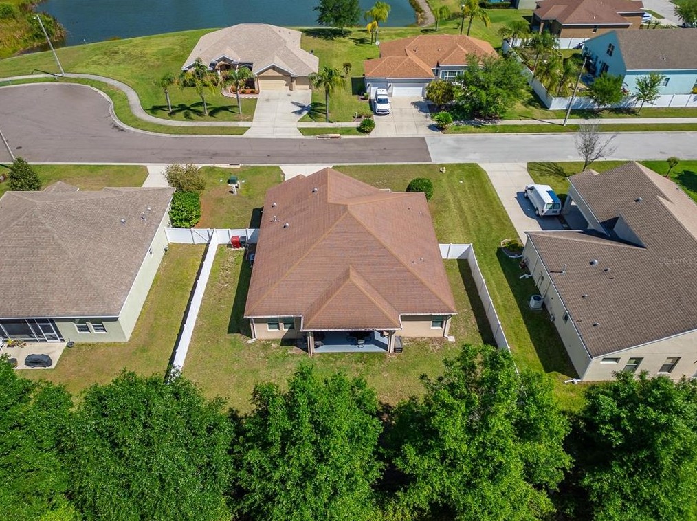 2207 Via Napoli St, Plant City FL  33566-1021 exterior