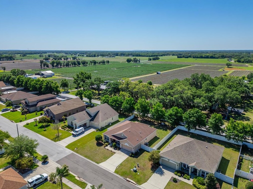 2207 Via Napoli St, Plant City FL  33566-1021 exterior